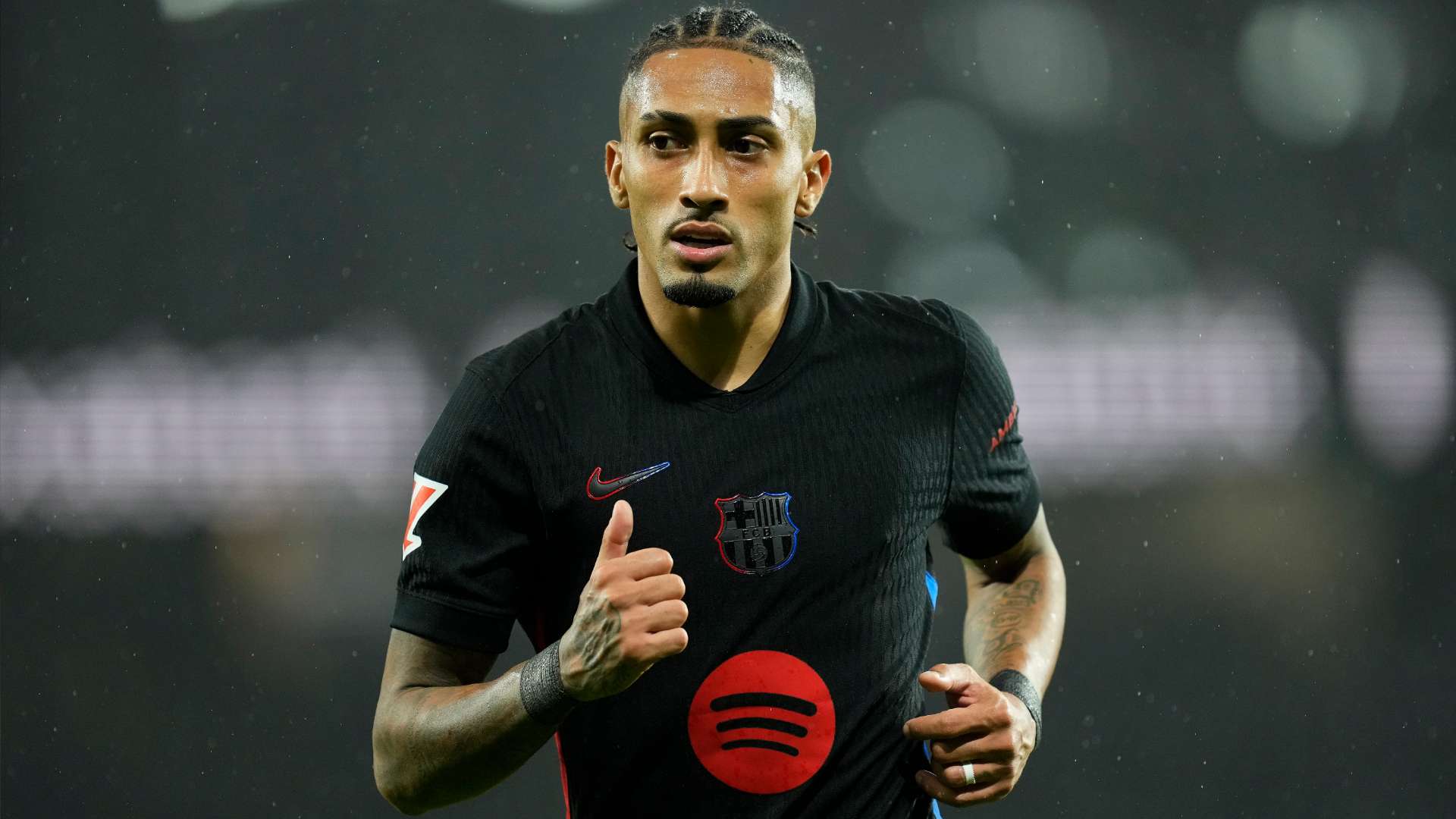 曼联与阿迪达斯的赞助新协议震撼全球高达十年九亿英镑