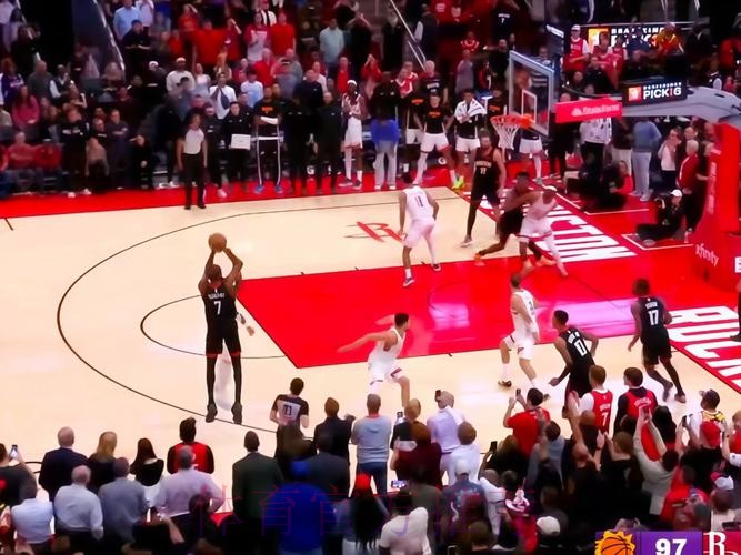 杜兰特26+10三分准绝杀 火箭主场险胜太阳 杜兰特26+10三分准绝杀 火箭主场险胜太阳